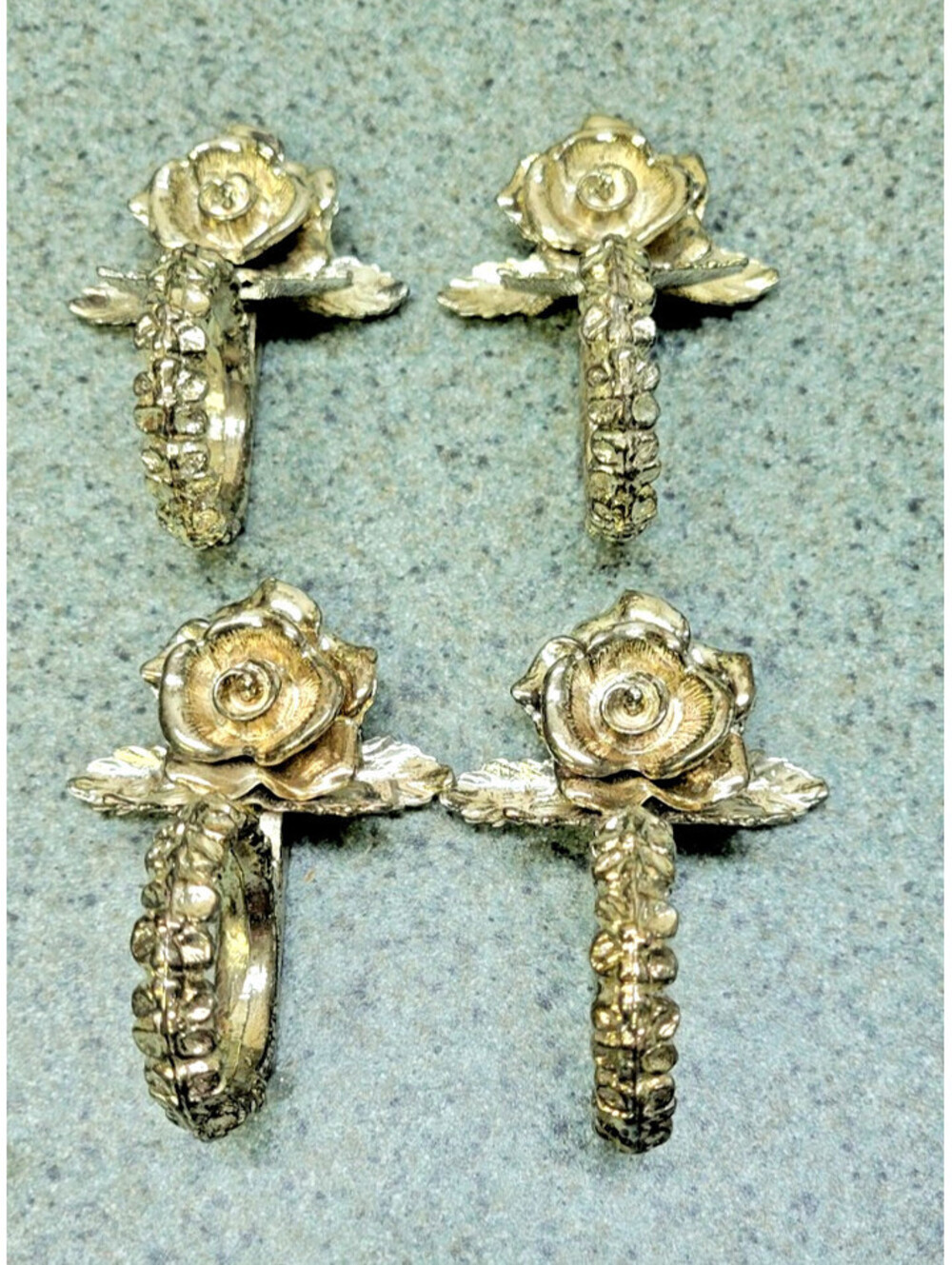 Princess House Silver Color Rose Napkin Ring Place Card Holders (Set of 4)